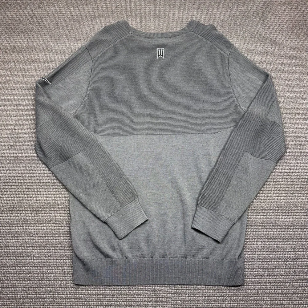 Nike Tiger Woods Collection Dri-FIT Grey Ribbed Knit Golf Sweater‎ Mens Large
